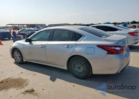 2018 Nissan Altima 2.5 z USA, uszkodzony, nr VIN 1N4AL3AP4JC287034